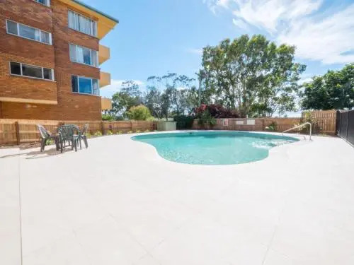 Golden Shores U7 21 Landsborough Parade