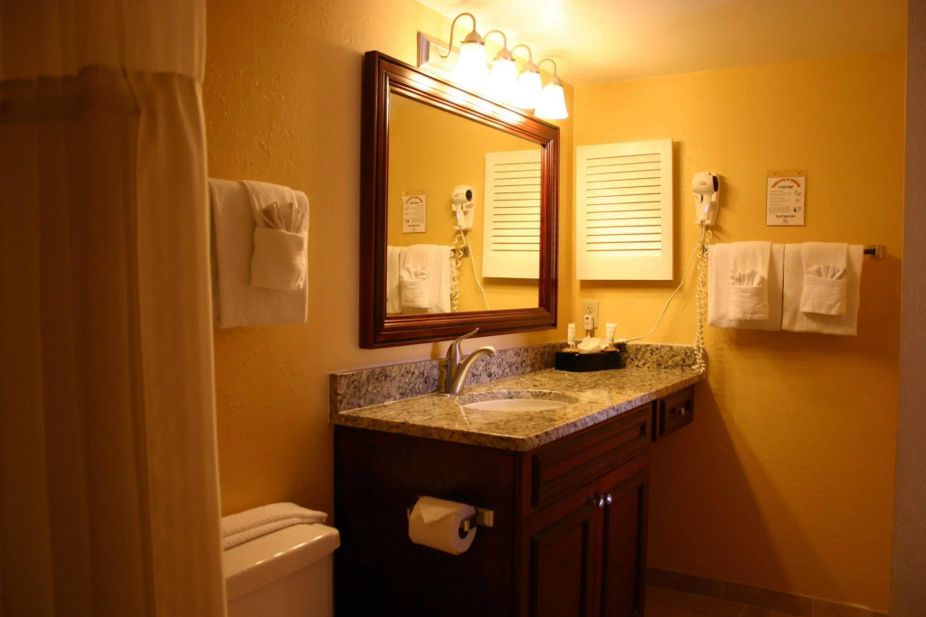 Parc Corniche Condominium Suites