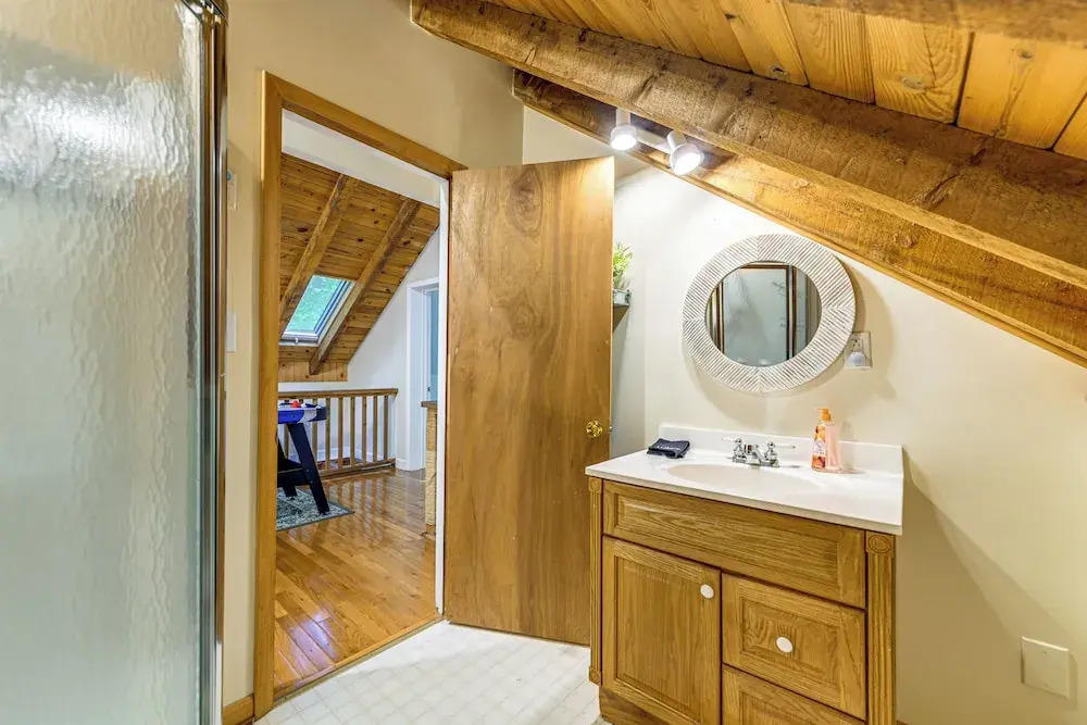 Hot Tub & Fire Pit: Cozy Cabin in Maggie Valley