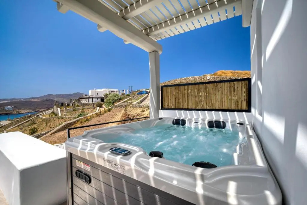 Nefeli Residence & Suite Ftelia beach Mykonos