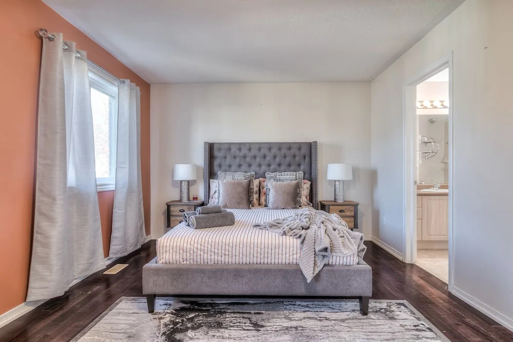 Waterfront Avenue Suites