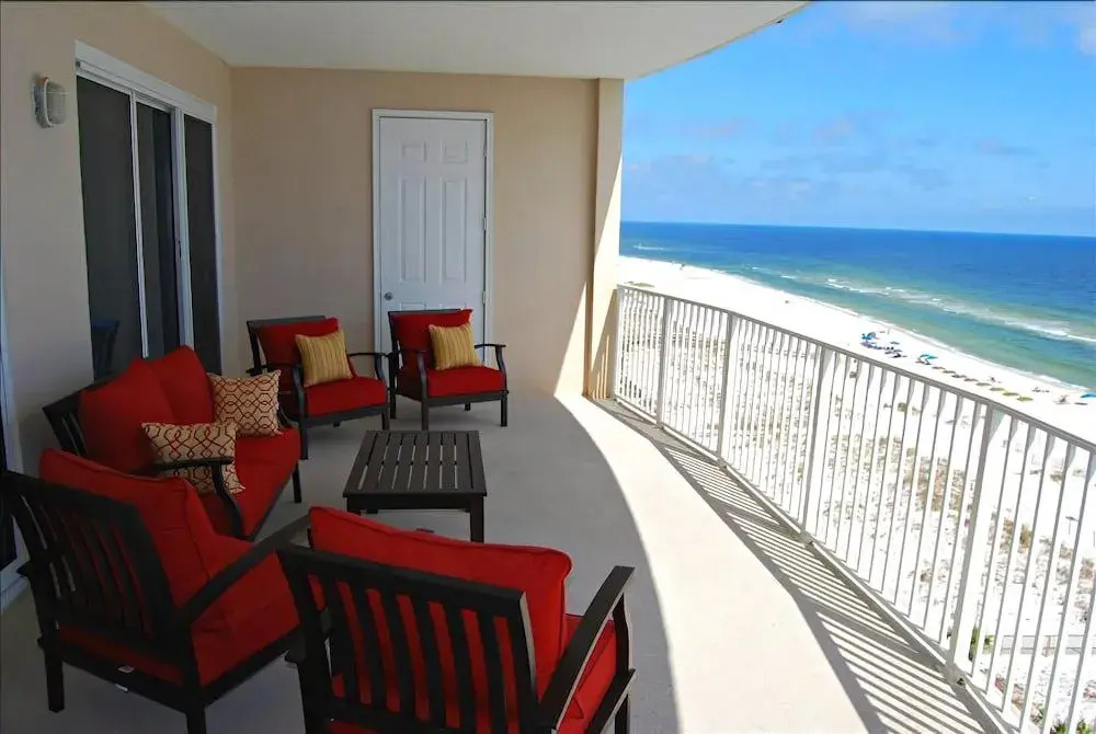 Regency Isle 704 by RedAwning