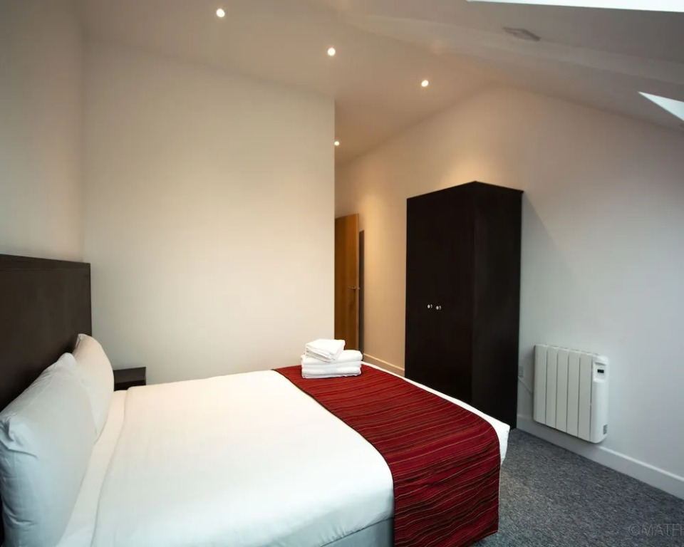 Somerville Apartments  London Heathrow
