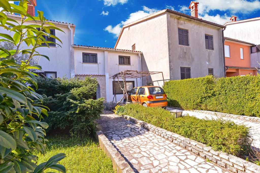 Apartment 1560