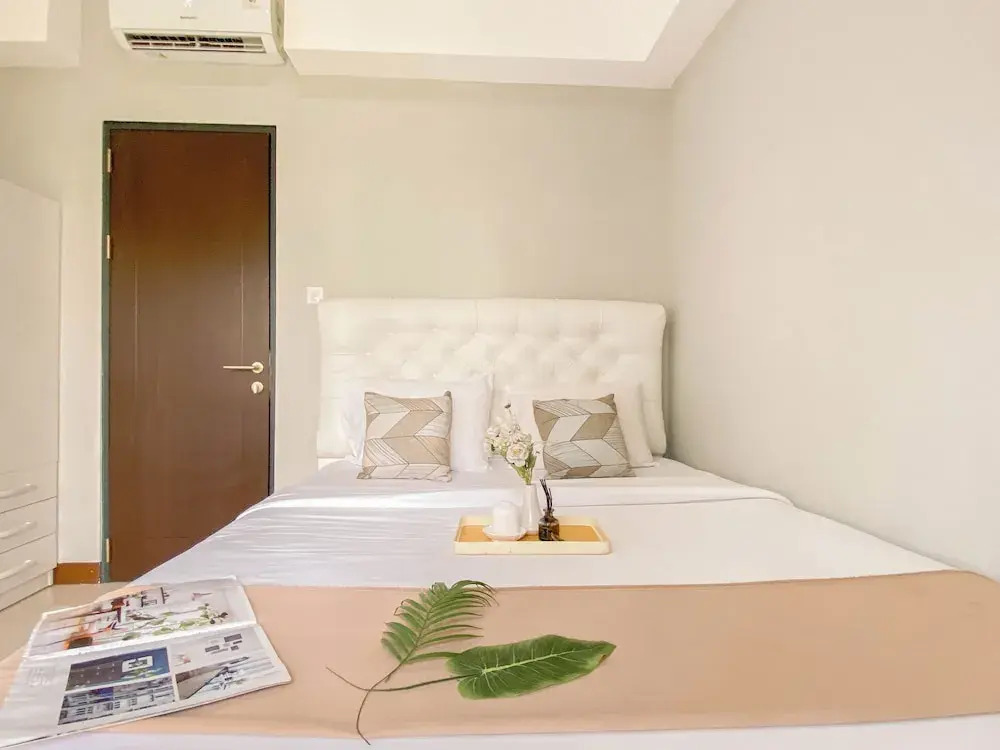 Cozy 1BR without Living Room at Royal Heights Apartment