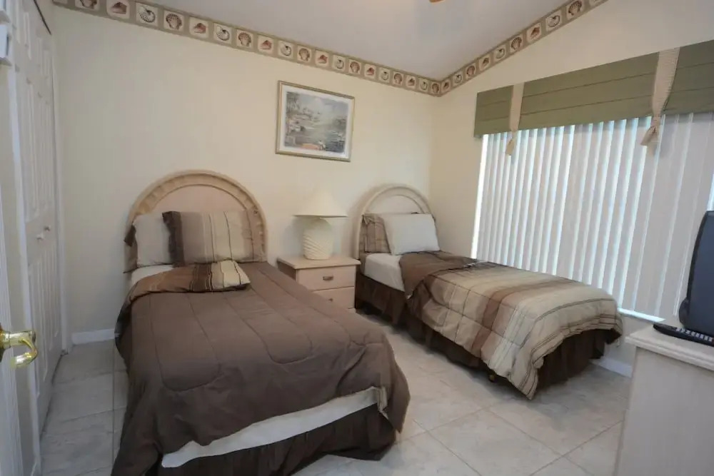 4706 4-bed Disney Area Pool Homespa Games Room
