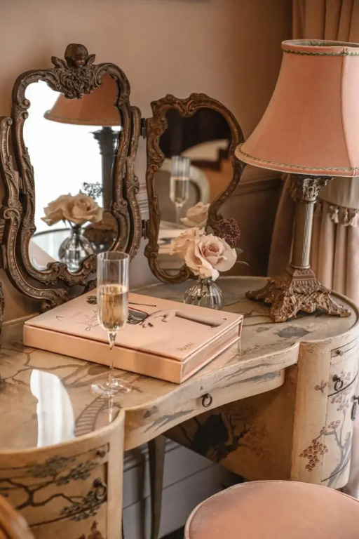 Marble Arch Inn
