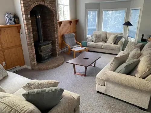 Sunset Peak - 3 Bed / 4 Bath Home