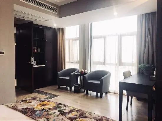 Zhongpu Hotel