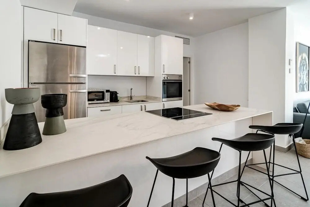 AB3 - Spacious Holiday Home, Puerto Banus