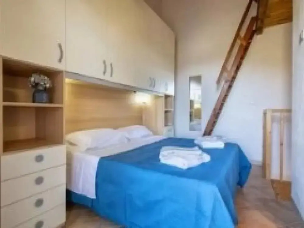 Cozy Flat Just Steps From the Beach