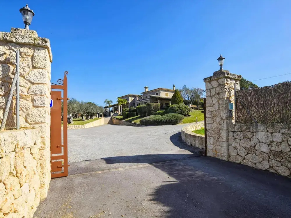 Country House in Ariany With Private Pool