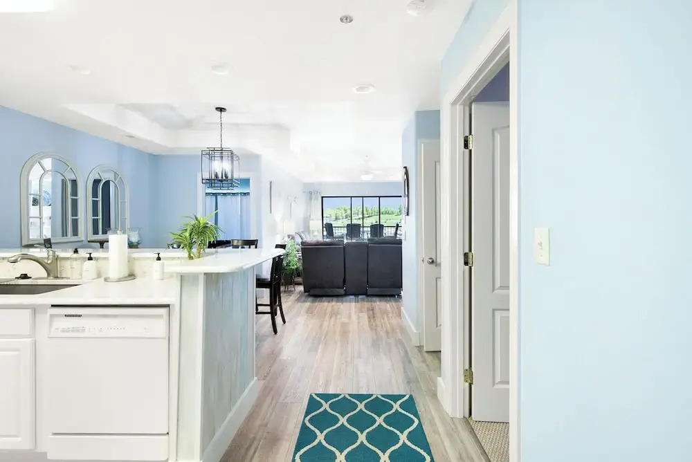 Amazing Main Channel Views With Screened Balcony