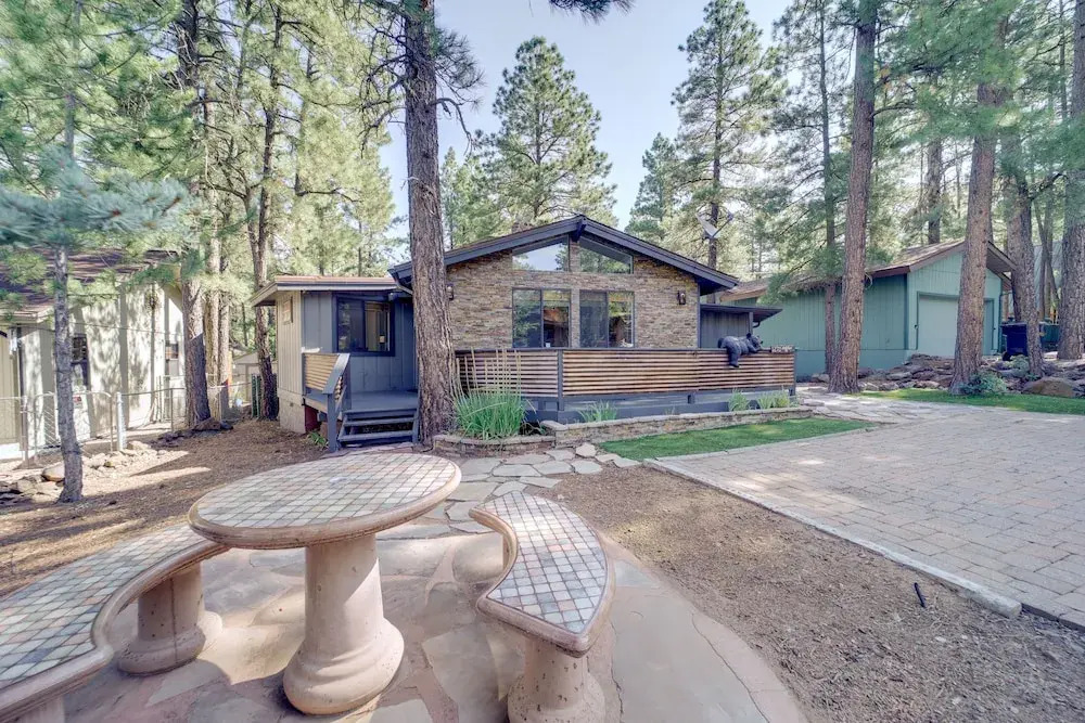Hike, Golf & Fish: Cozy Retreat in Munds Park!