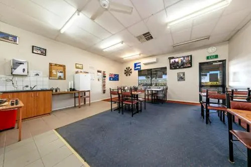 Nullarbor Roadhouse