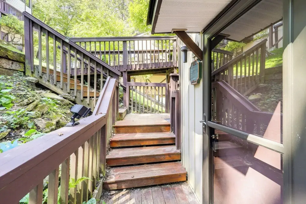 Hike, Ski & Fish! Sunset-view Condo in Beech Mtn
