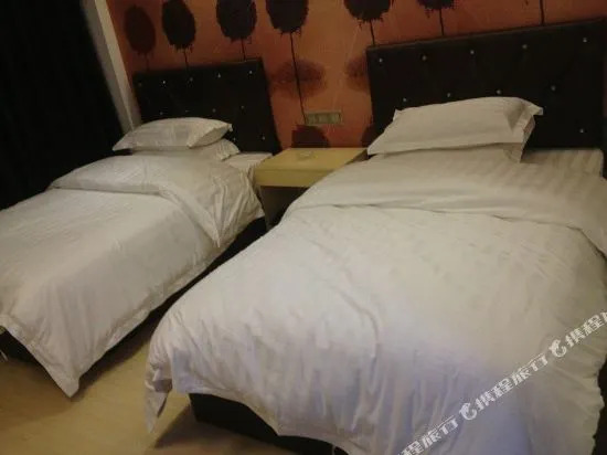 Qingyuan Lianzhou Guangda Hotel