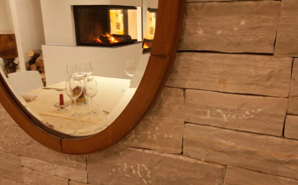 VELANERA Hotel & Restaurant