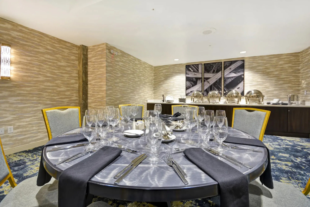 Hotel Indigo Kansas City - The Crossroads by IHG