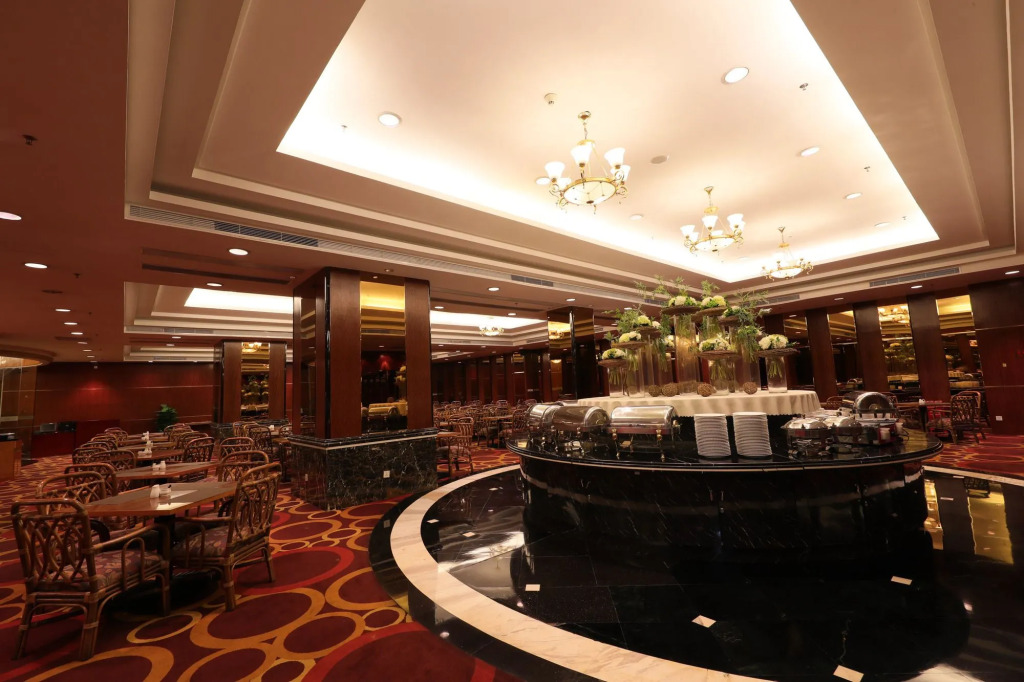 Renaissance Shenzhen Luohu Hotel