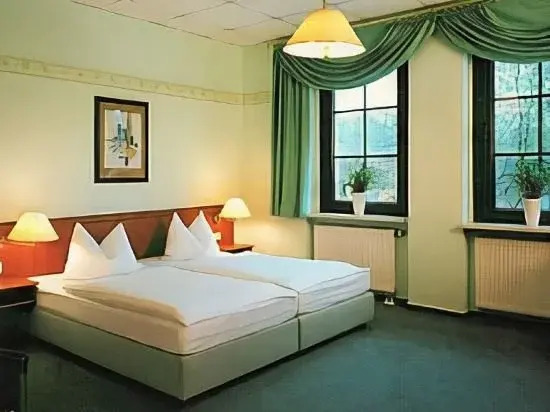 Deckerts Hotel & Restaurant