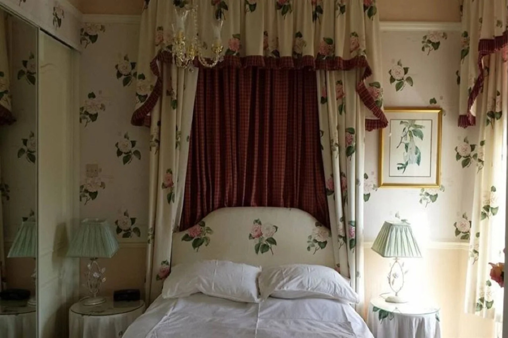 Whitefriars Hotel