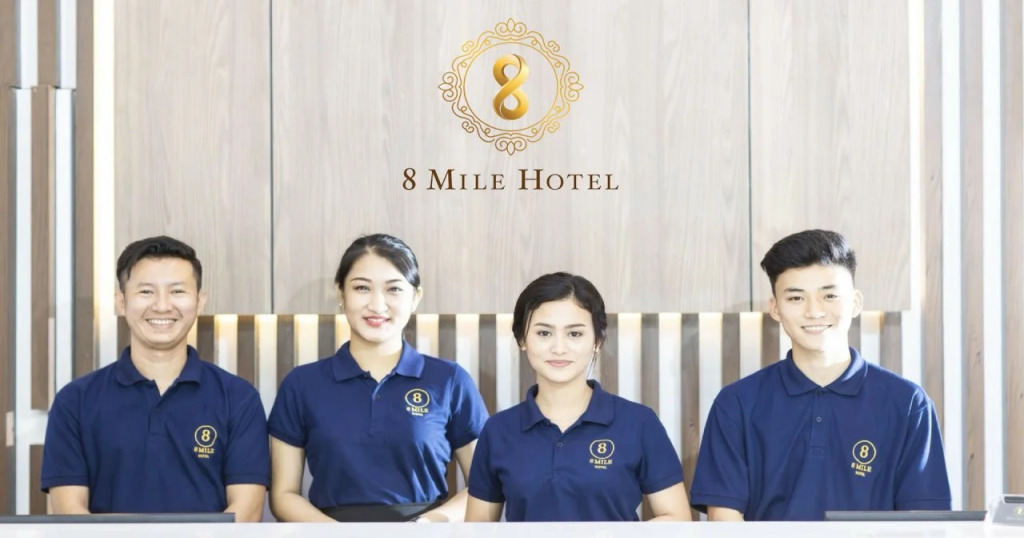 8 Mile Hotel