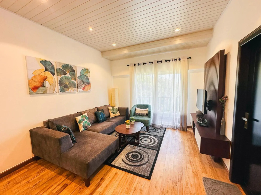The Edge Luxury Apartment