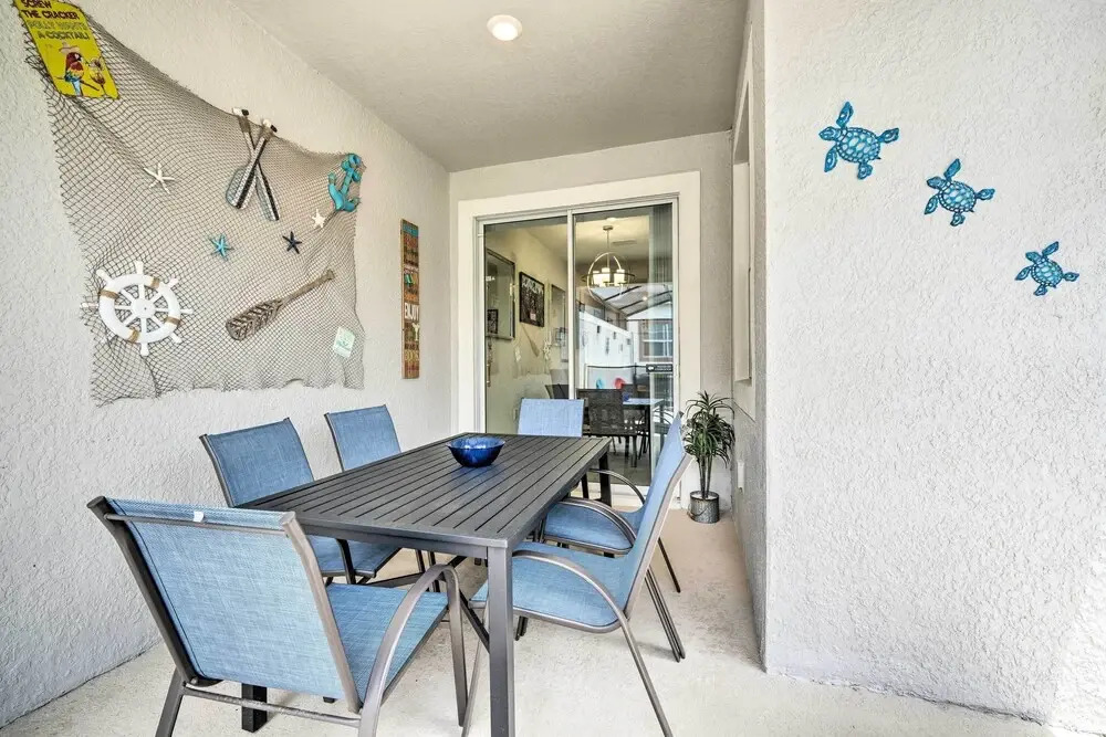 Davenport Retreat w/ Themed Rooms, Patio & Pool!