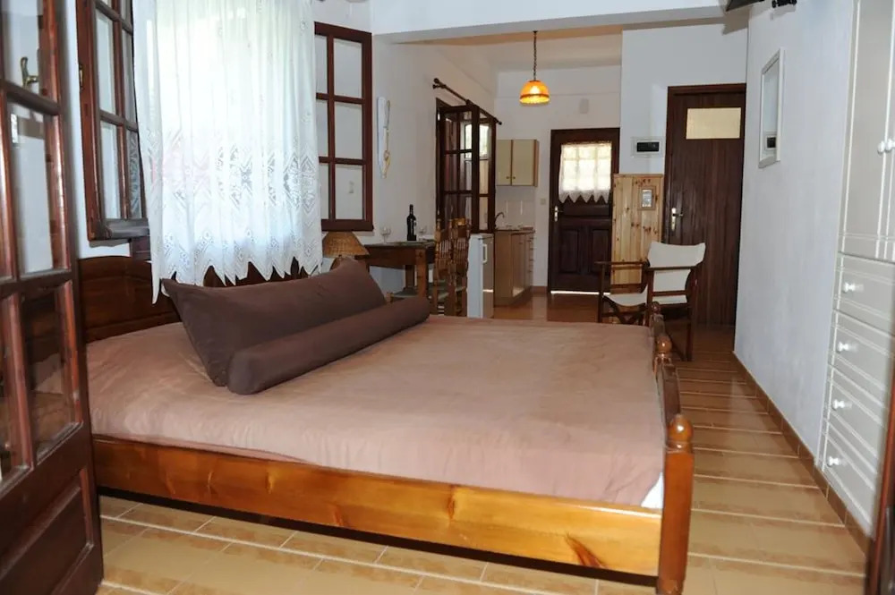 Comfy studio with yard 100m to the beach