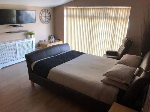 Lakeland Guest House