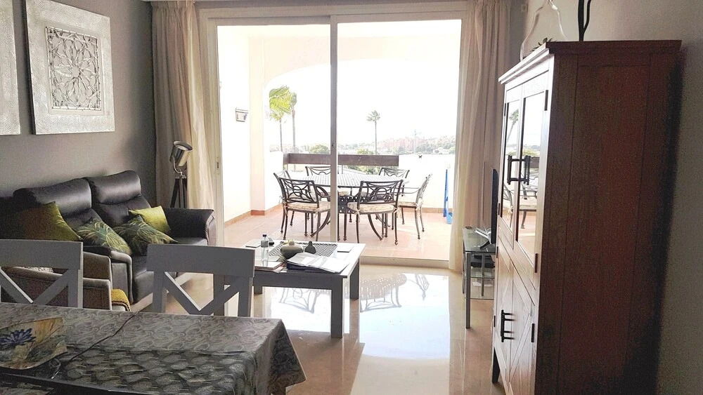 Modern 2 Bed ,2 bathroom refurbished apartment , outstanding sea and golf views
