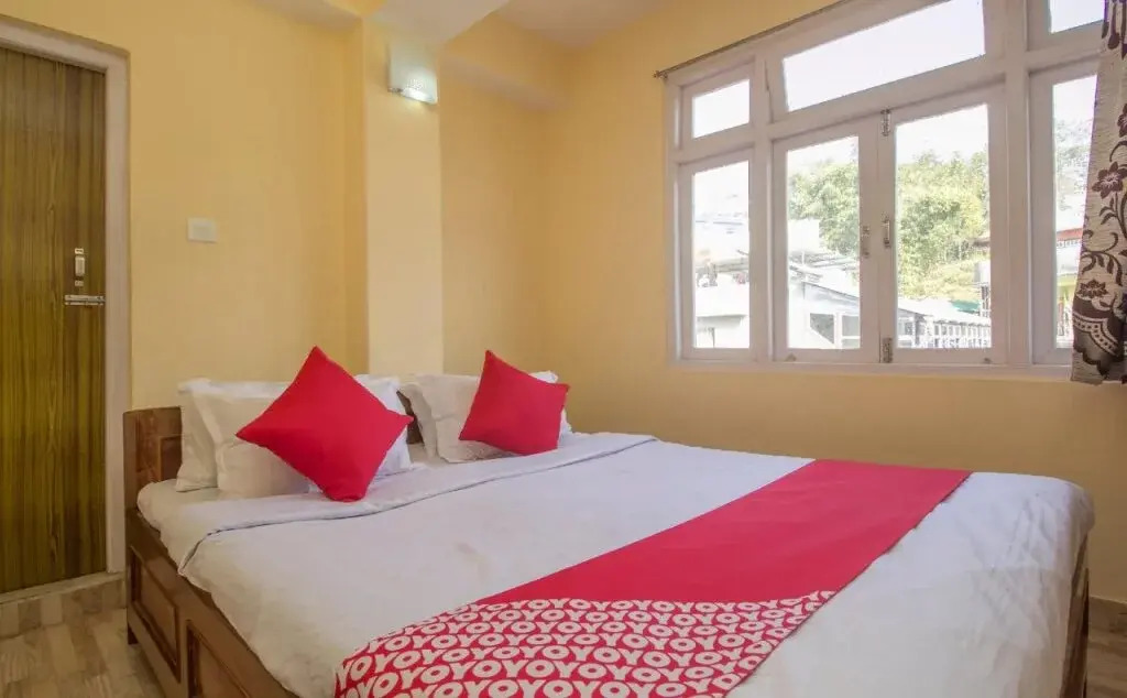 North Point Hotel by OYO Rooms