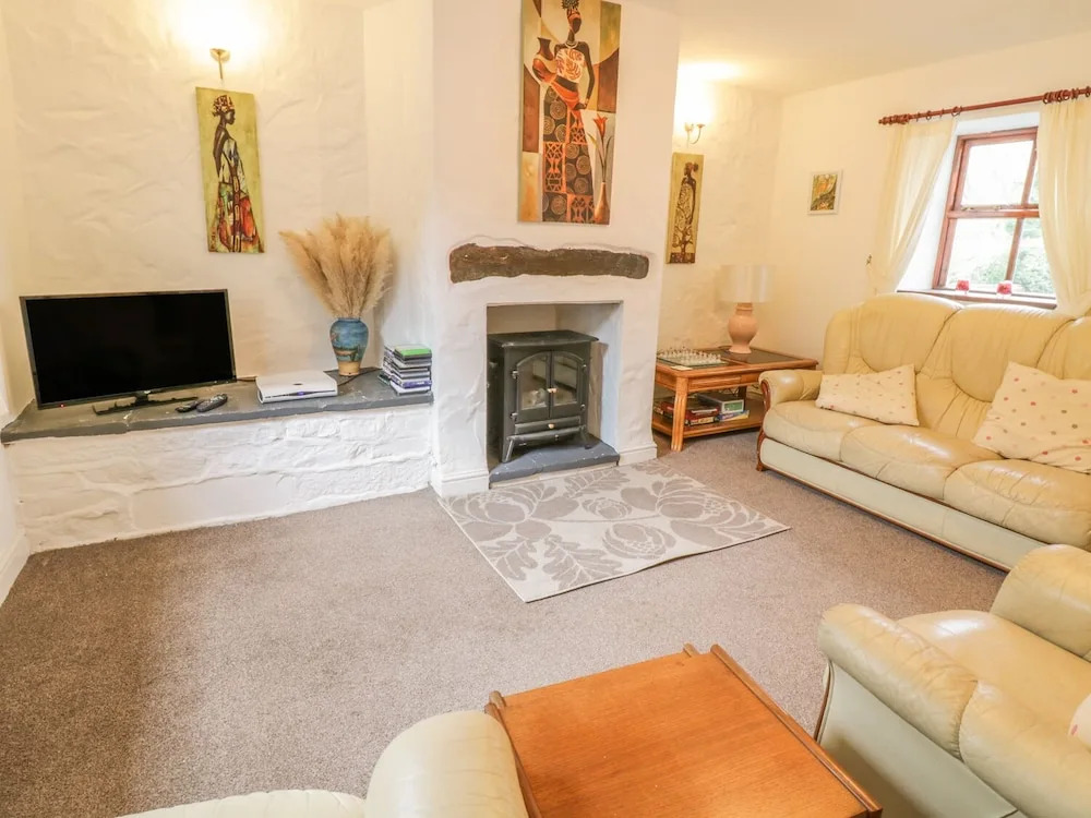 2 Stable Cottage
