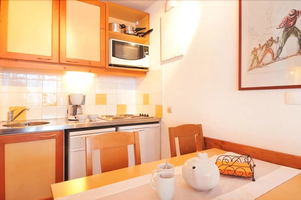 Residence LES Coches Apartment in a Family Resort at the Bottom of the Slopes Bac214