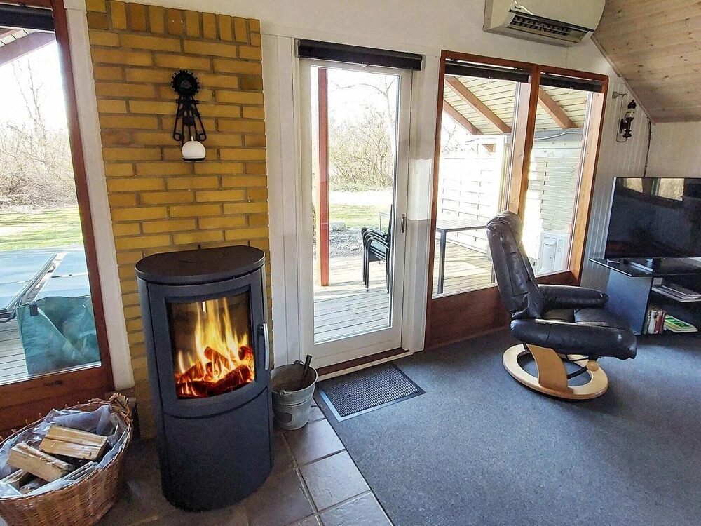 Pleasant Holiday Home in Hemmet near Sea