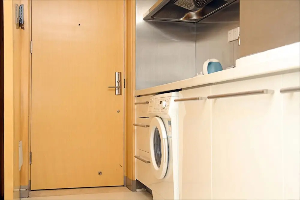 Private-Enjoyed Home Apartment Hotel of R&F Wales Apartment