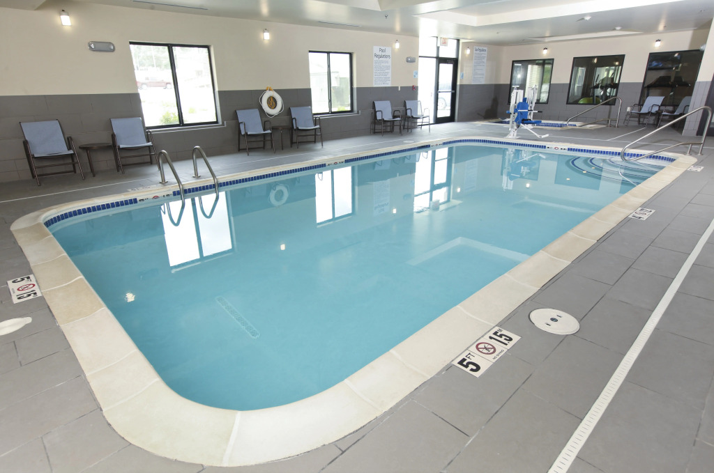 Holiday Inn Express & Suites Omaha South Ralston Arena by IHG