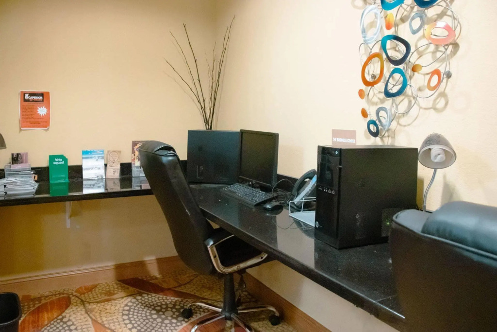 Comfort Inn & Suites Grand Forks near Alerus Center