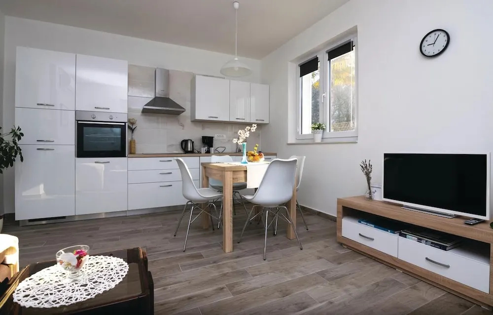 Amazing Apartment in Zadar With Wifi and 1 Bedrooms