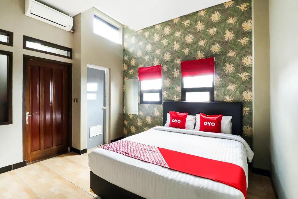 RedDoorz Syariah near Politeknik Negeri Bandung Campus