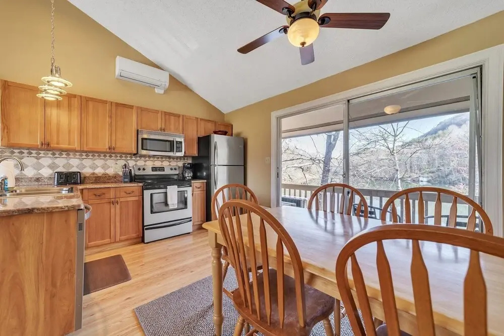 Rumbling Bald Resort-fairway Villa On Bald Mountain Lake-mountain Views 2 Bedroom Condo by Sunscape Property Management