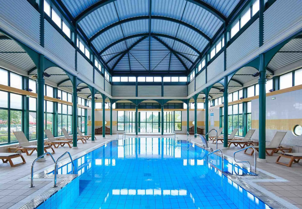 Отель Marriott Village dIle-de-France