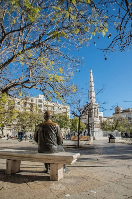 Letmalaga Square Merced