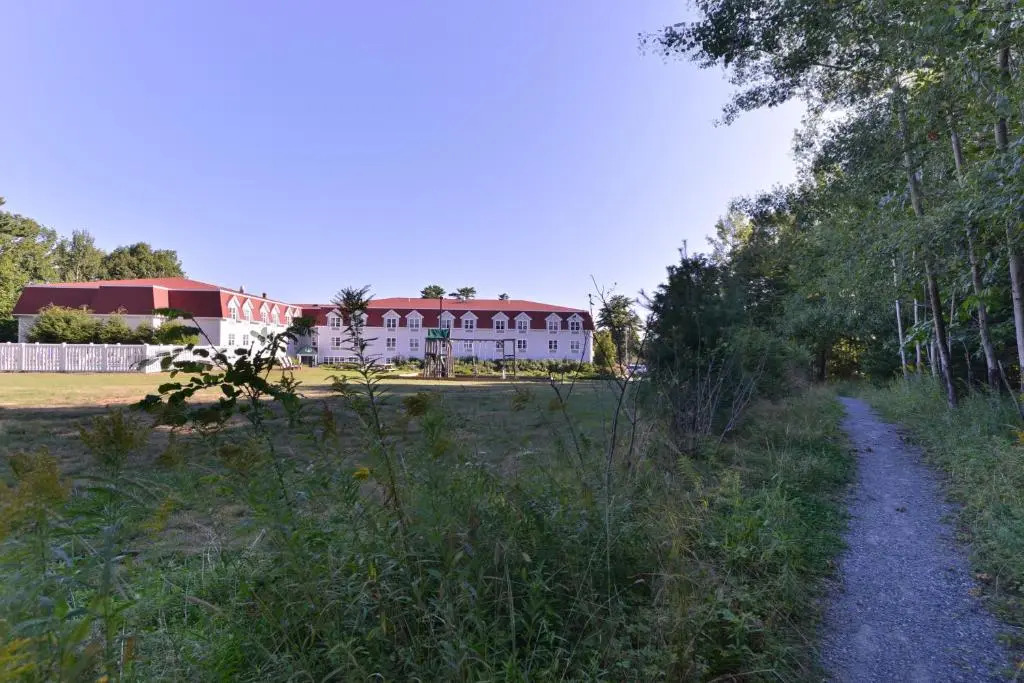 Acadia Inn