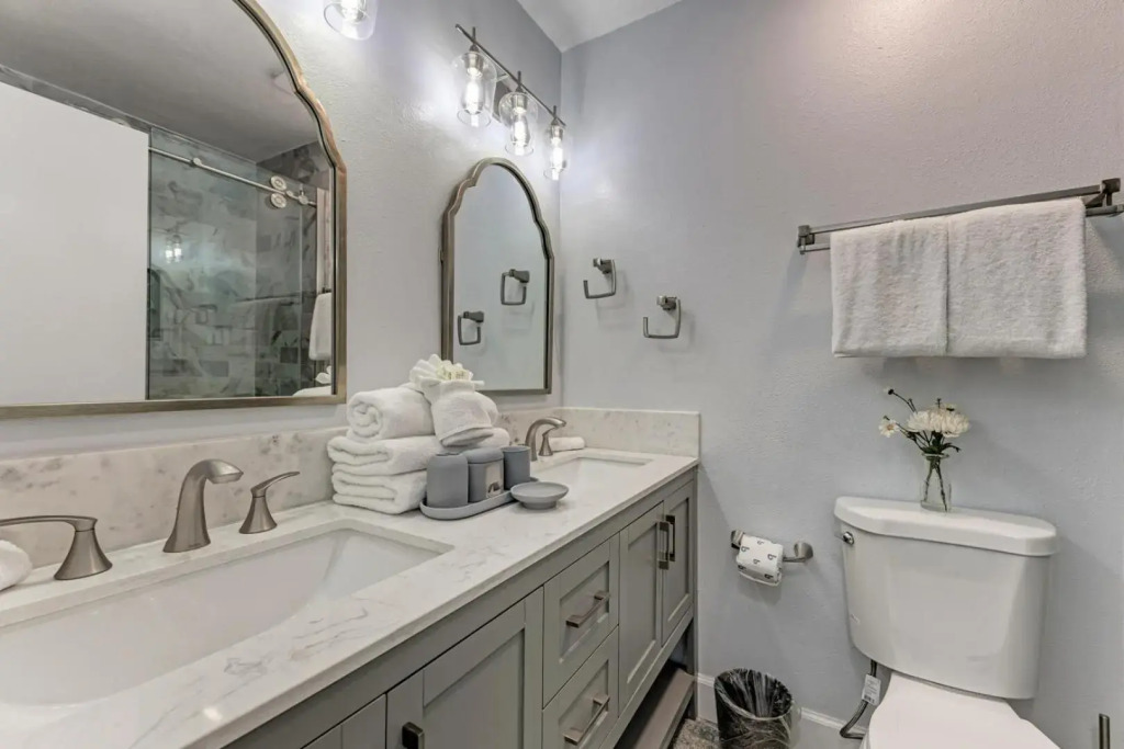 Island Serenity - 6250 Holmes #54