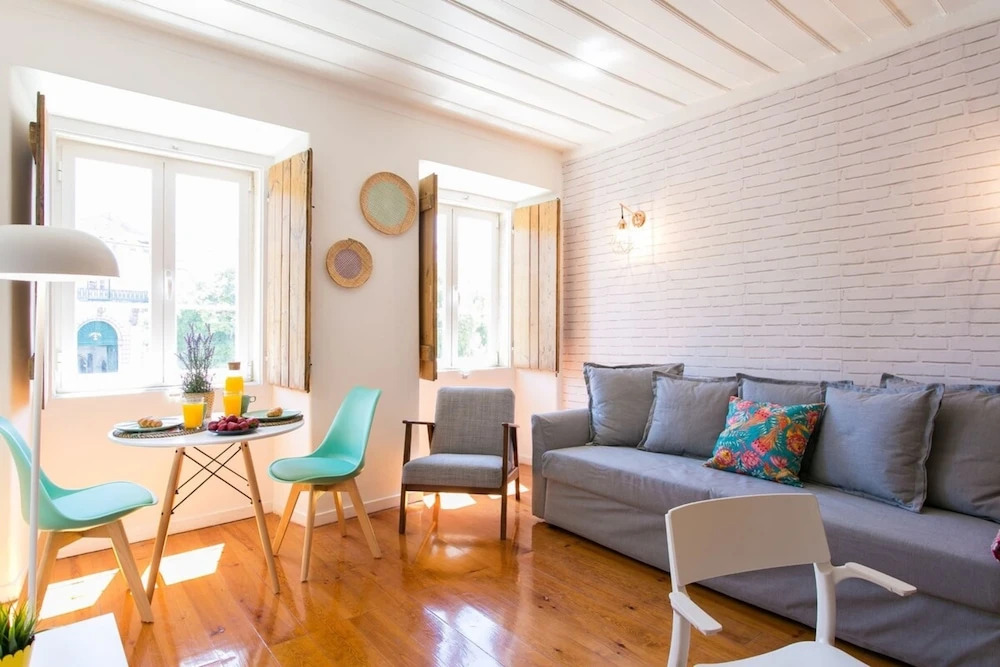 Sunlit Photographers 1bedroom Apartment in Alcântara