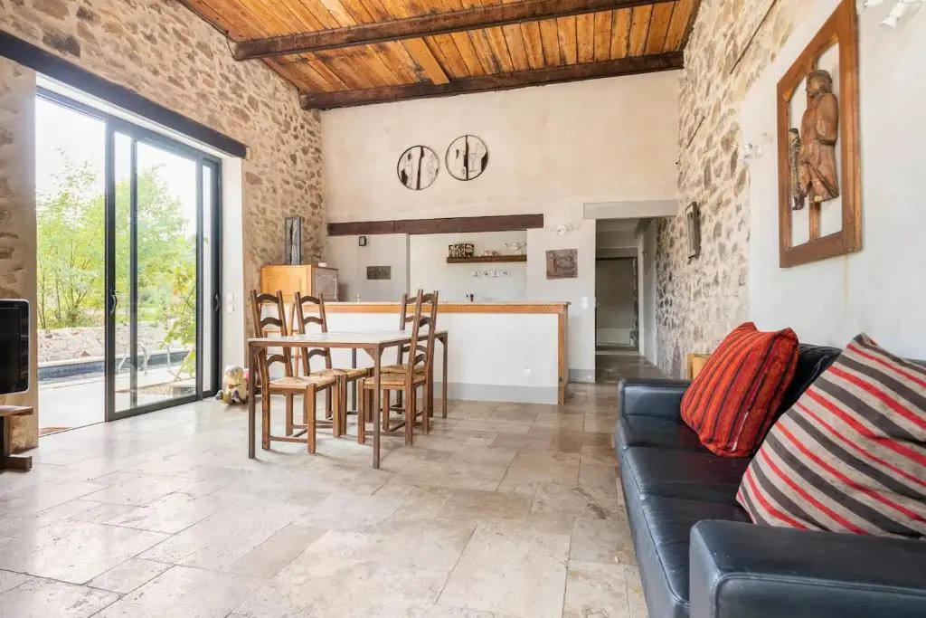 Charming villa in the countryside with swimmingpool