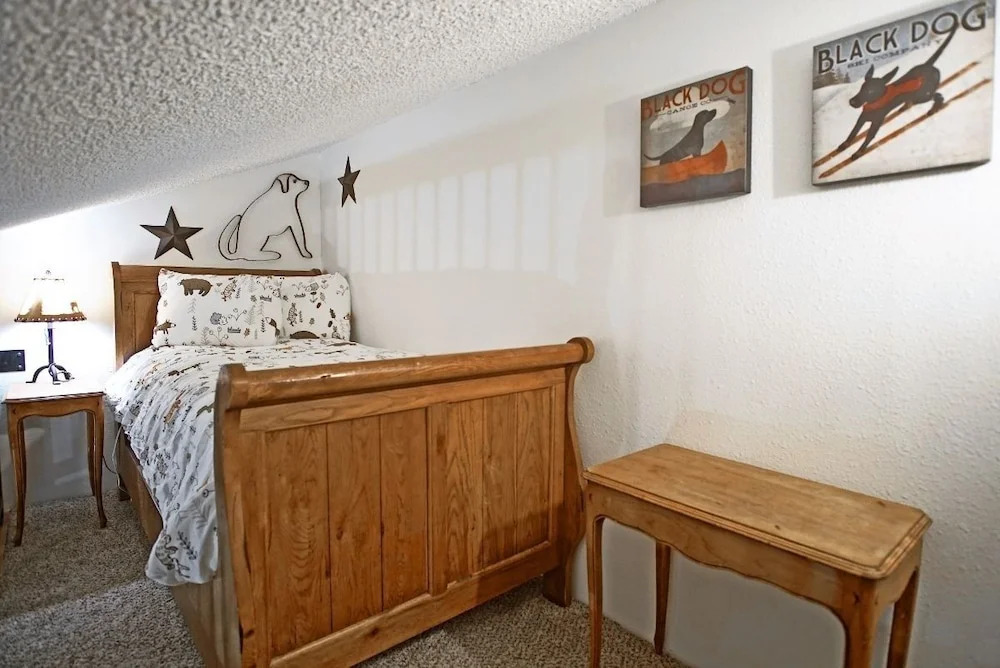 Burgess Creek Townhomes 206 3 Bedroom Condo