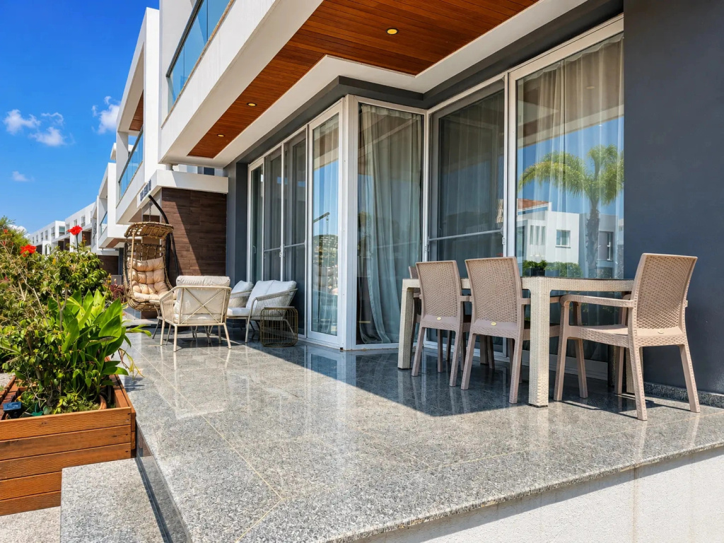 Апартаменты На первой линии Four Seasons Opal 13B с 2 спальнями